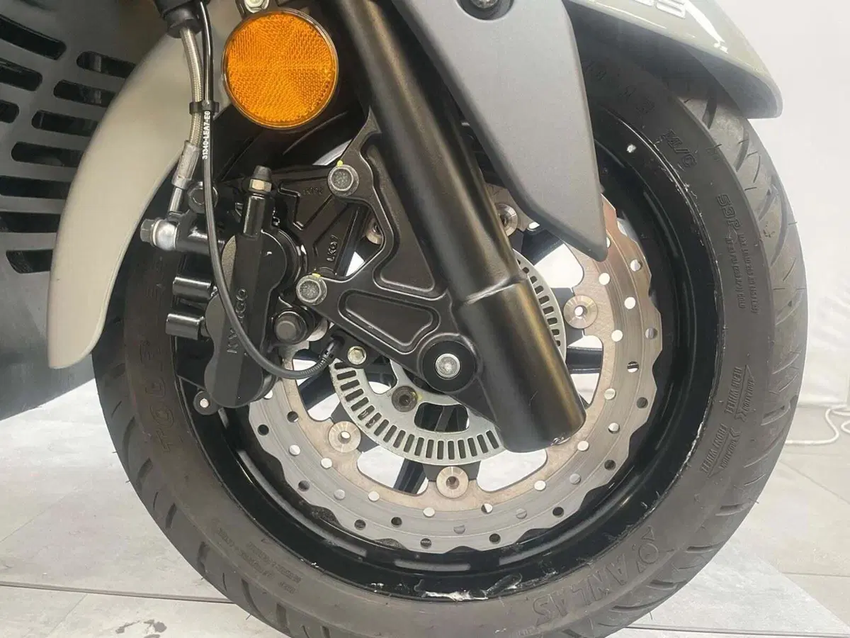 Kymco X-Town 300i City (2021 - 25) (13)