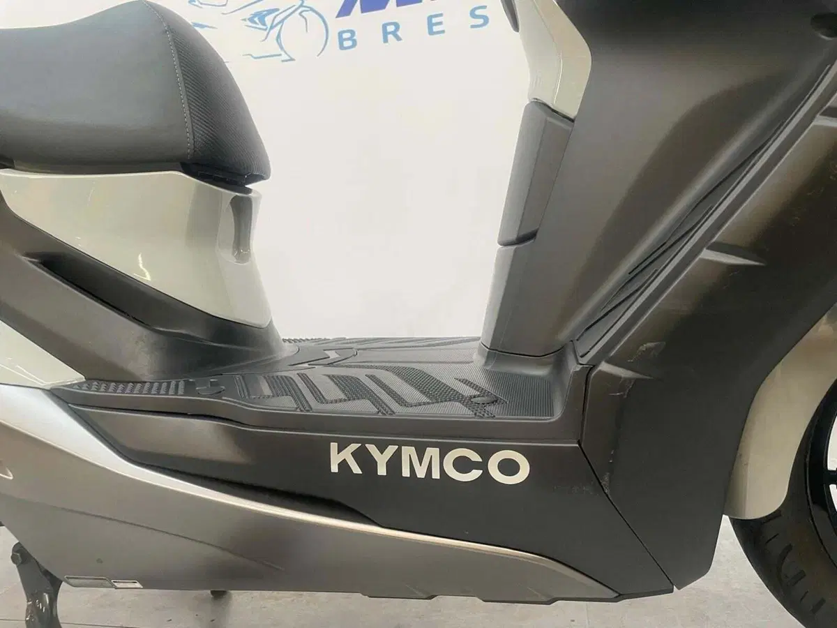 Kymco X-Town 300i City (2021 - 25) (14)