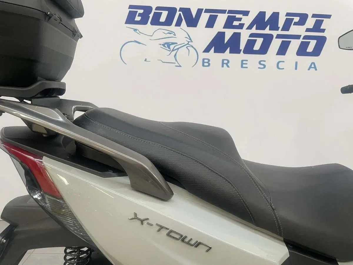 Kymco X-Town 300i City (2021 - 25) (17)