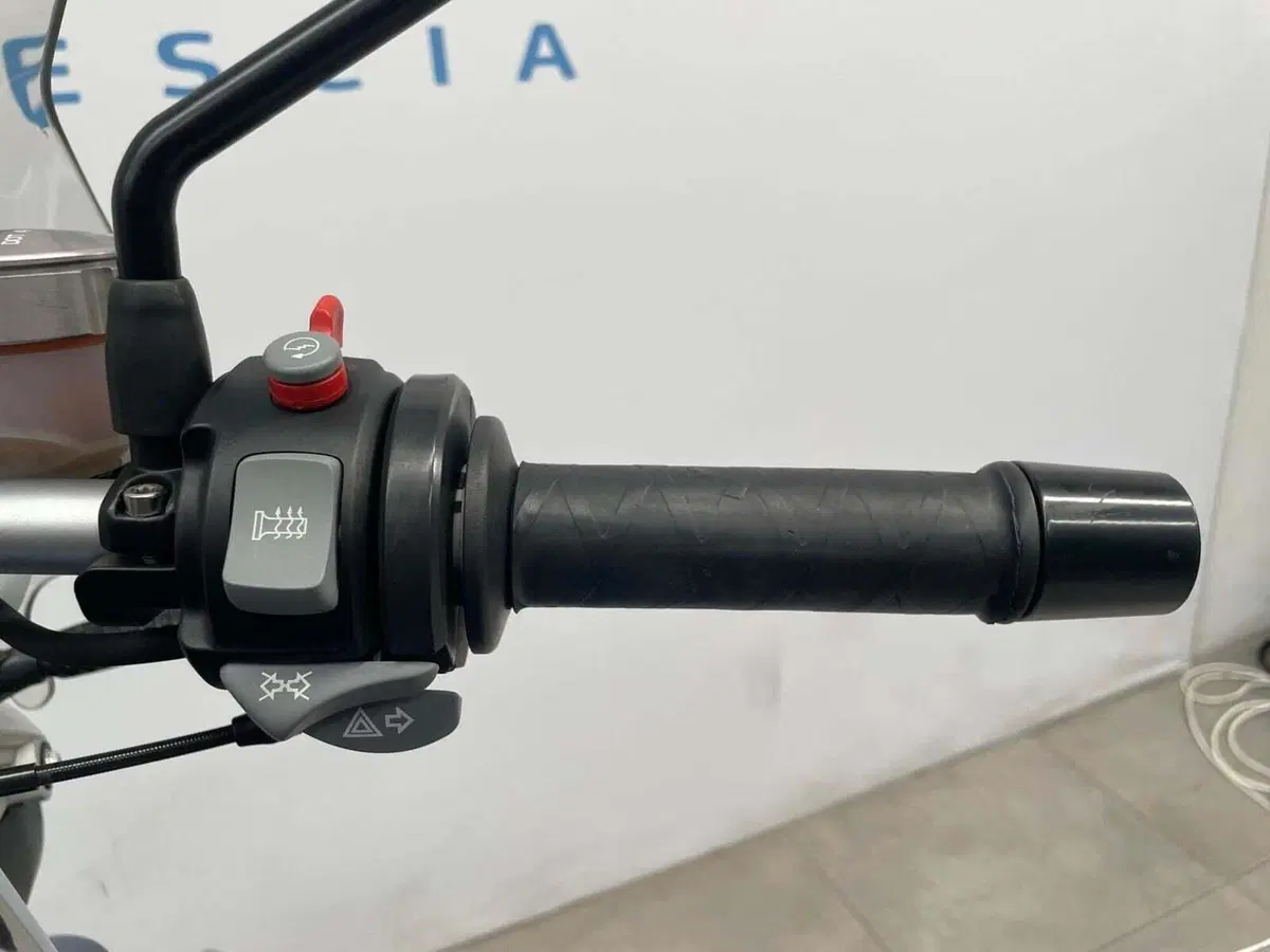 Bmw R 1200 R (2006 - 11) (14)