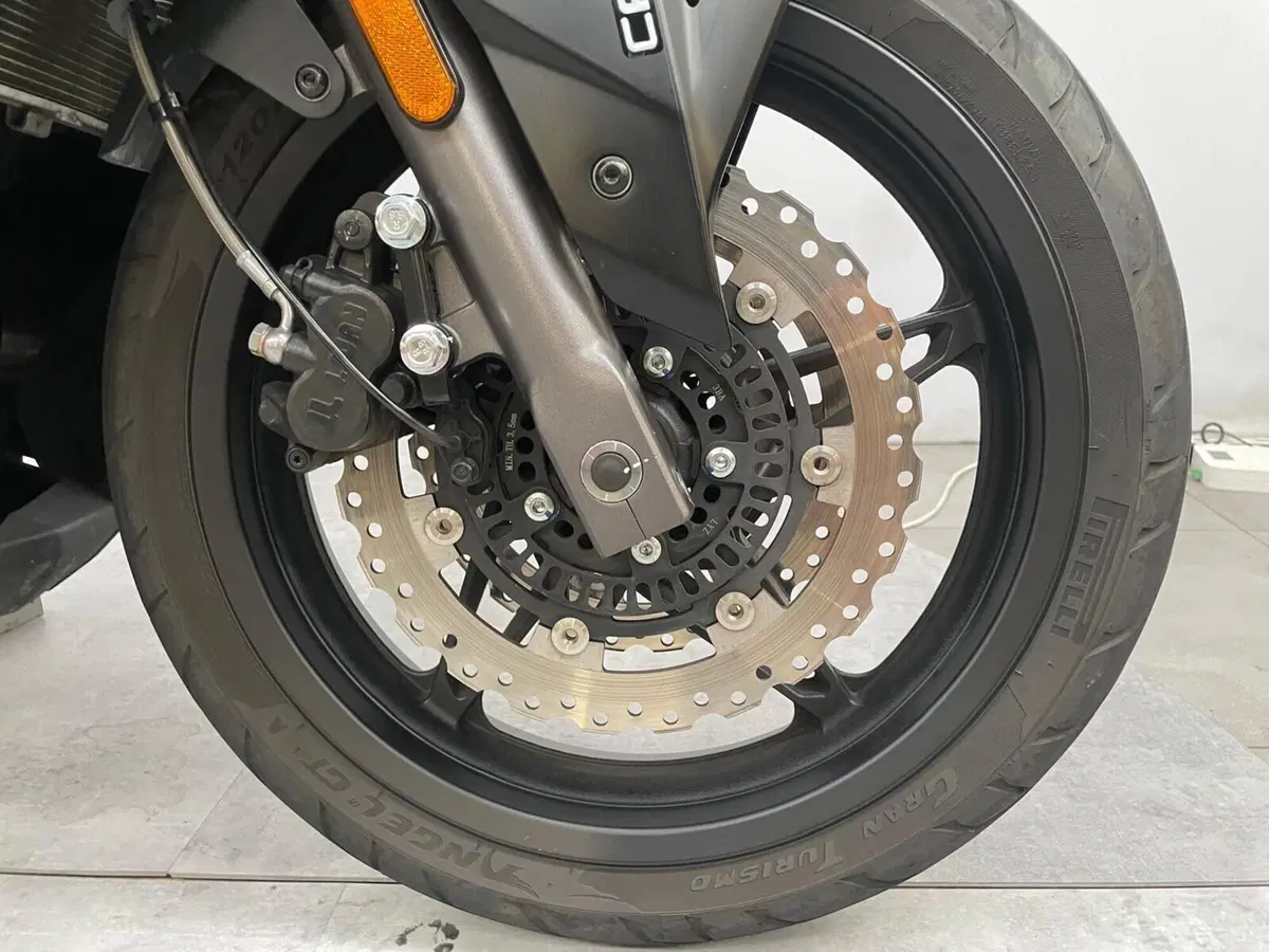 CFMOTO 650GT (2021 - 26) (9)