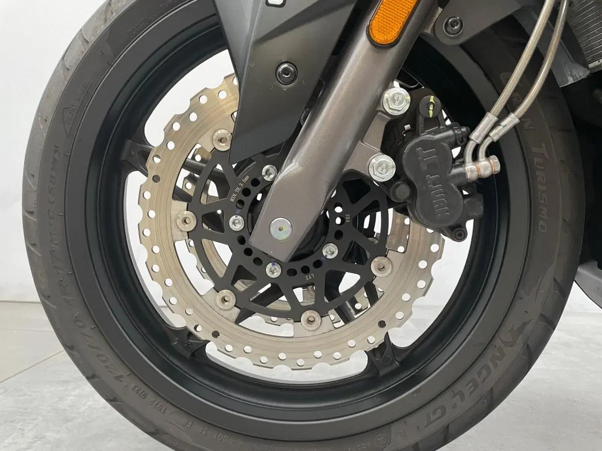 CFMOTO 650GT (2021 - 26) (11)