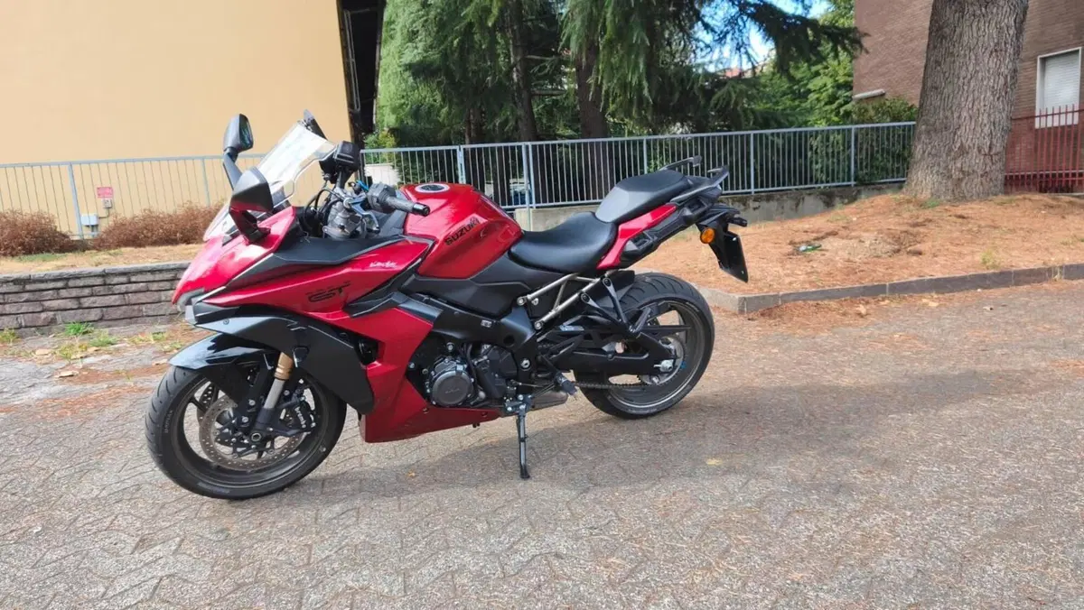 Suzuki GSX-S1000GT (2025 - 26) (3)