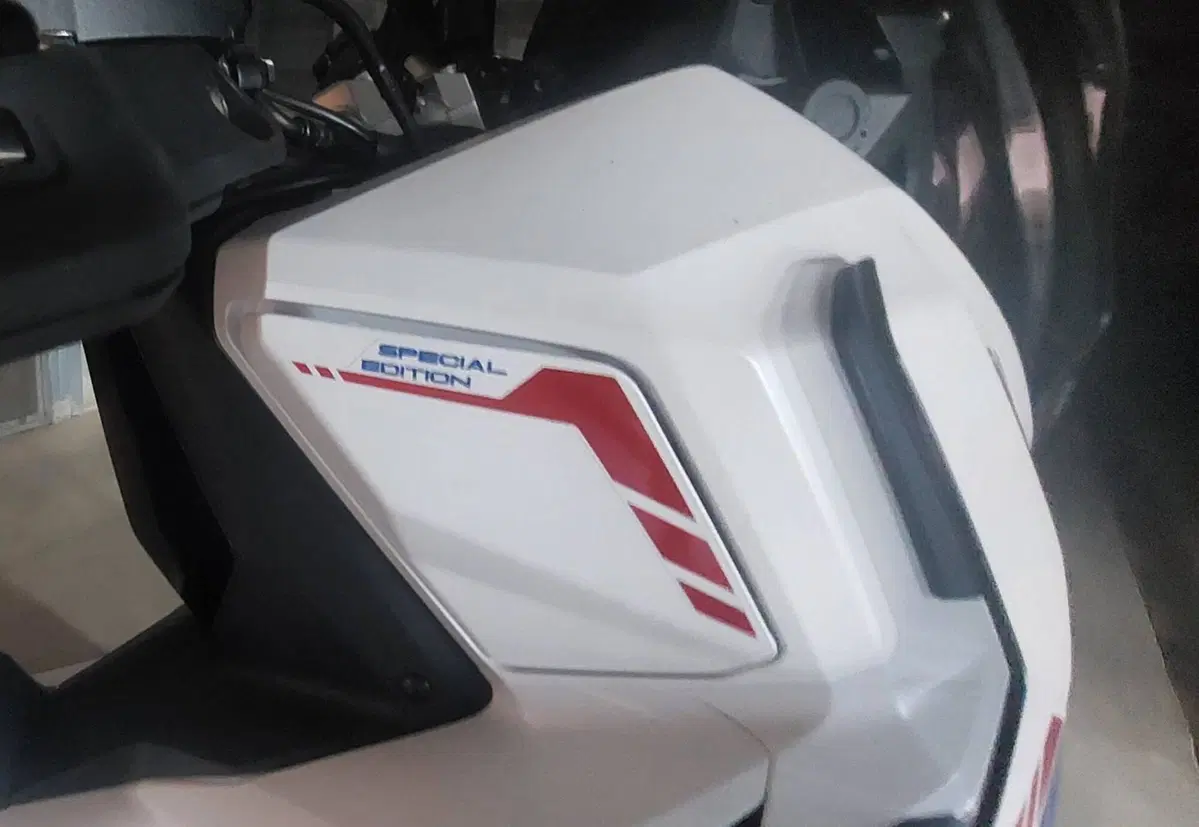 Honda X-ADV 750 Special Edition (2026) (7)