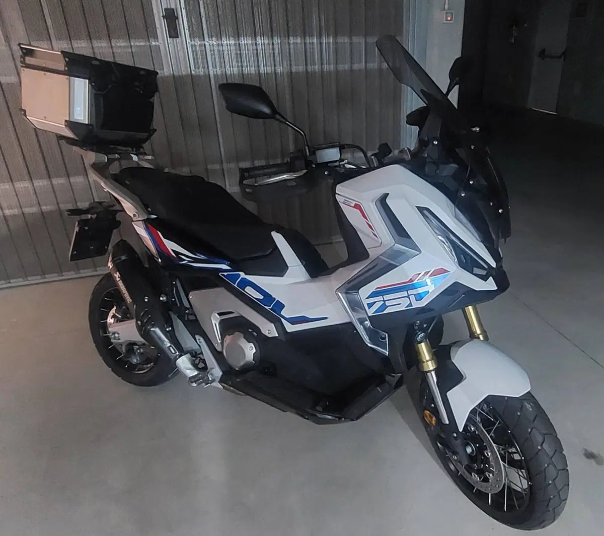 Honda X-ADV 750 Special Edition (2026) (8)