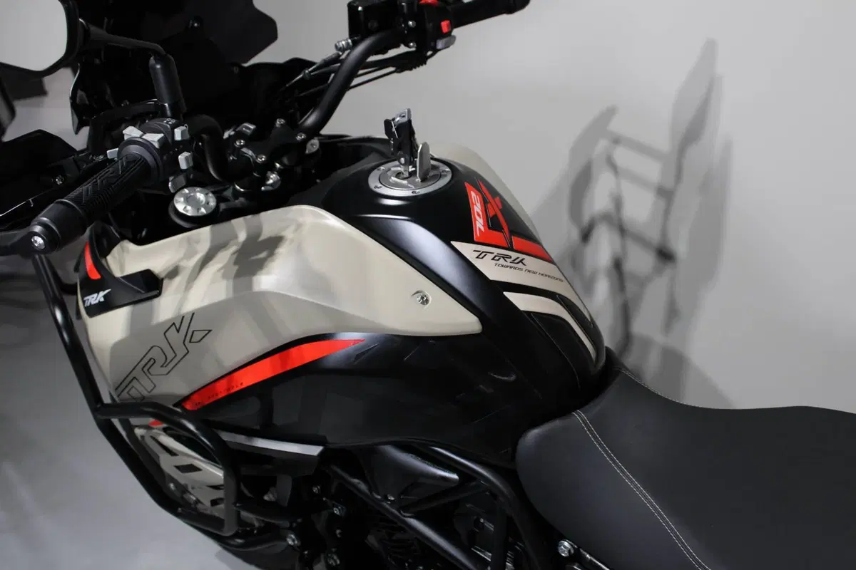 Benelli TRK 702X Dune Sea (2024 - 25) (5)