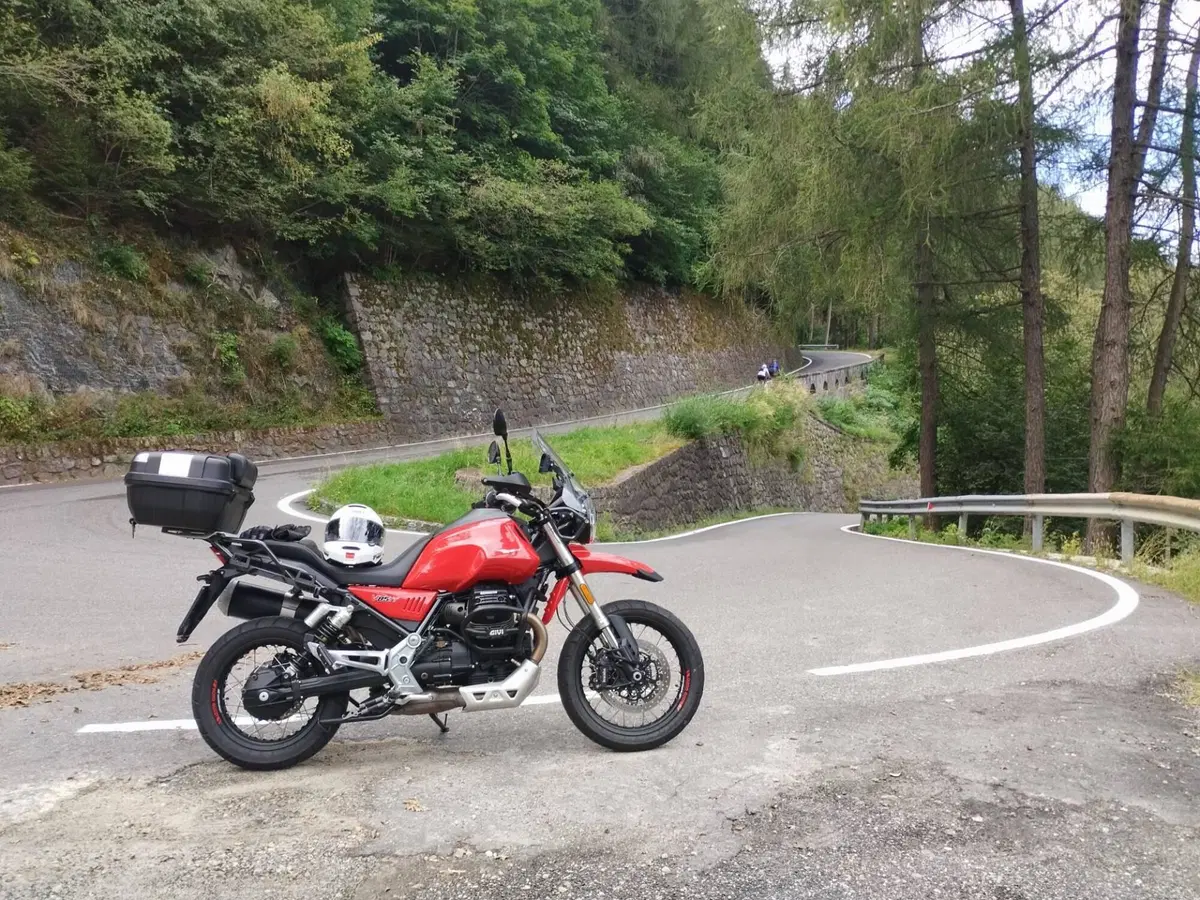 Moto Guzzi V85 TT (2019 - 20) (6)