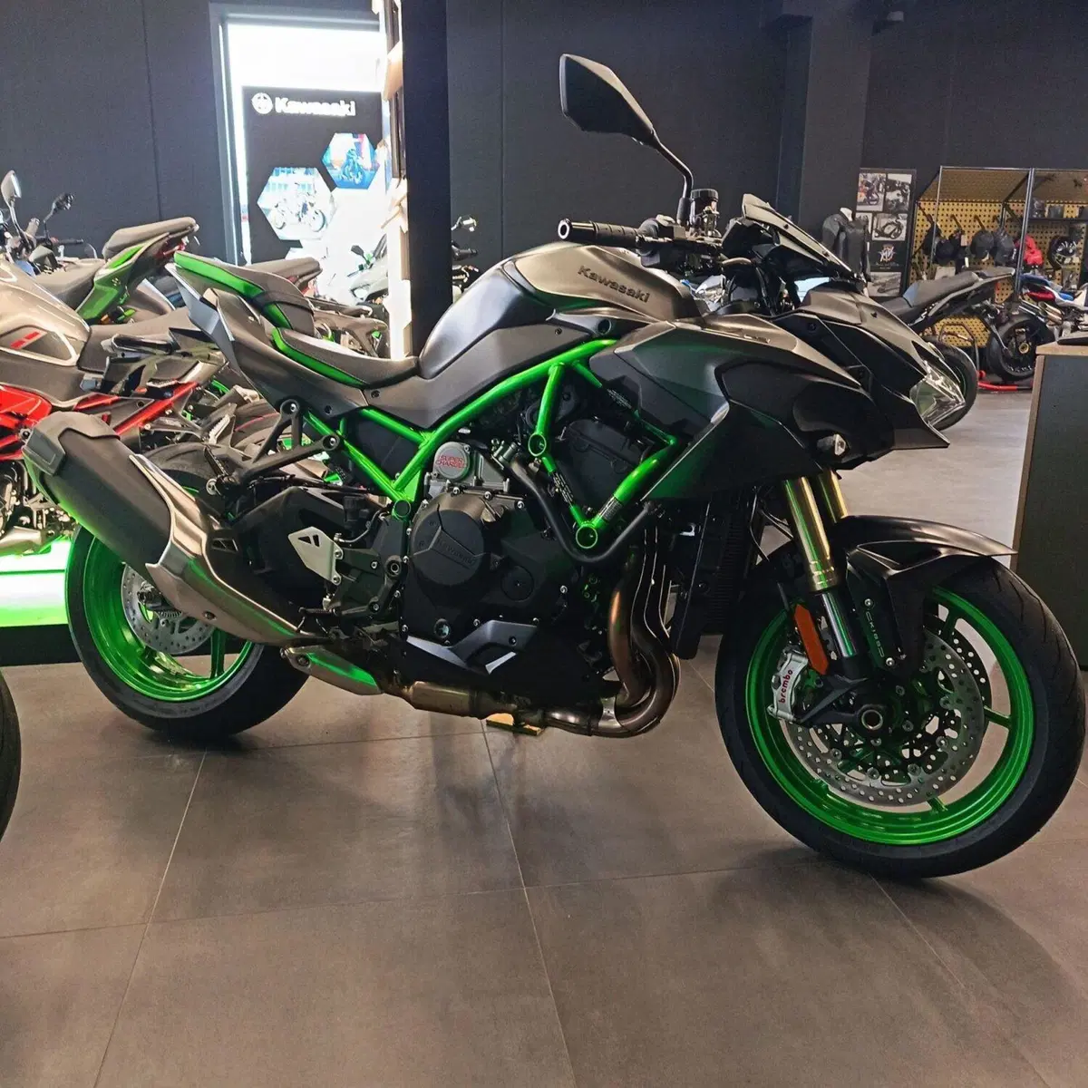 Kawasaki Z H2 SE (2025 - 26) (7)