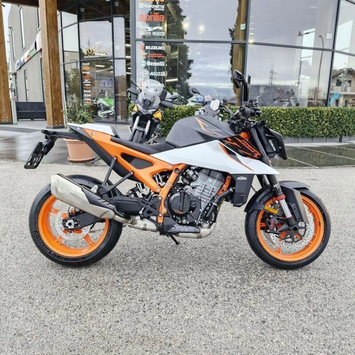KTM 990 Duke R (2026) (3)