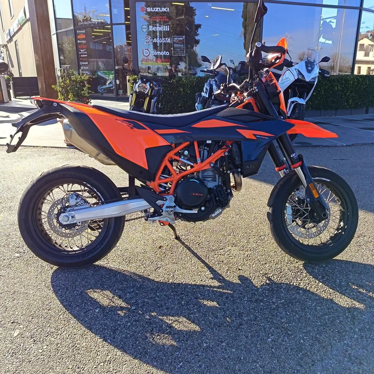 KTM 690 SMC R (2026) (6)