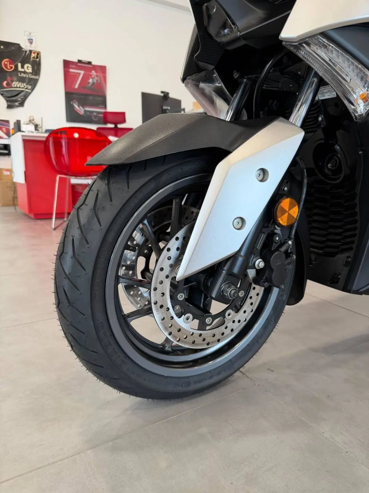 Yamaha X-Max 400 ABS (2017 - 20) (11)