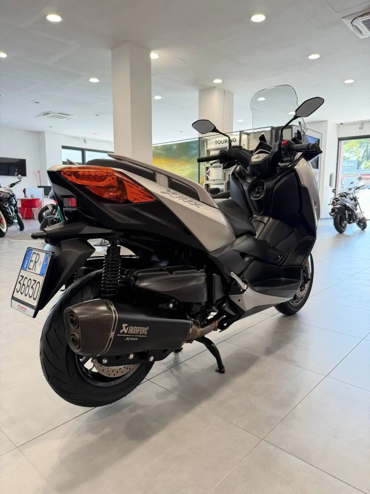 Yamaha X-Max 400 ABS (2017 - 20) (8)