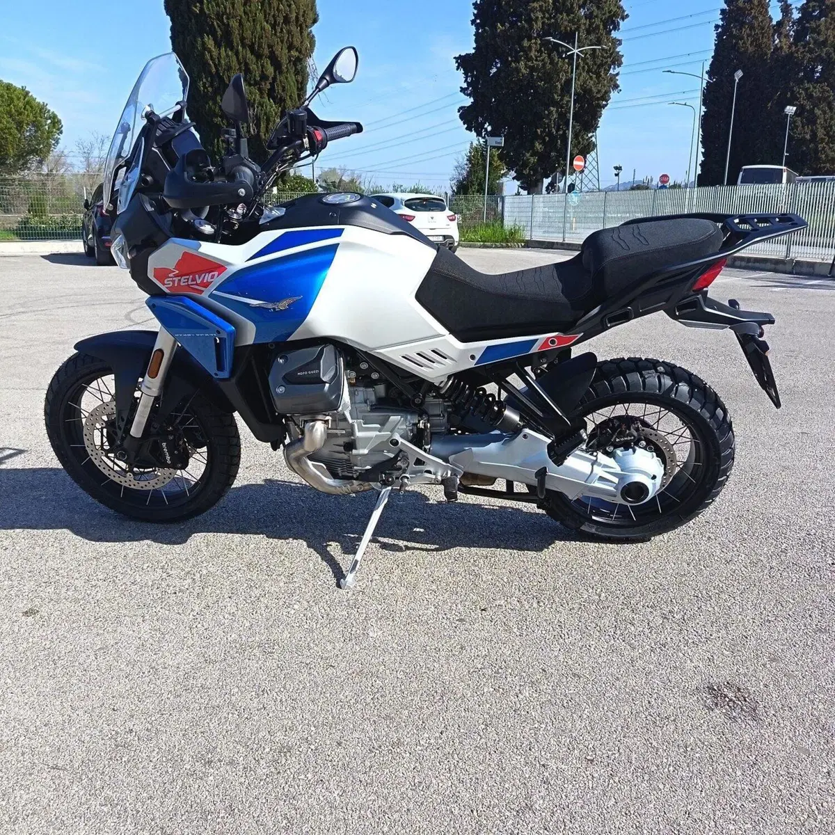Moto Guzzi Stelvio Duecento Tributo (2025 - 26) (10)