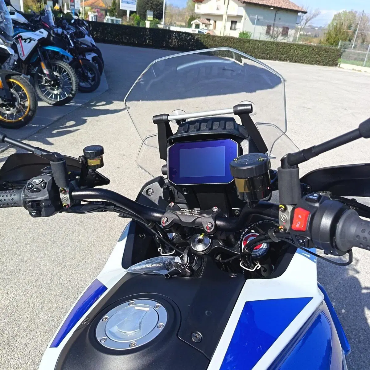 Moto Guzzi Stelvio Duecento Tributo (2025 - 26) (18)