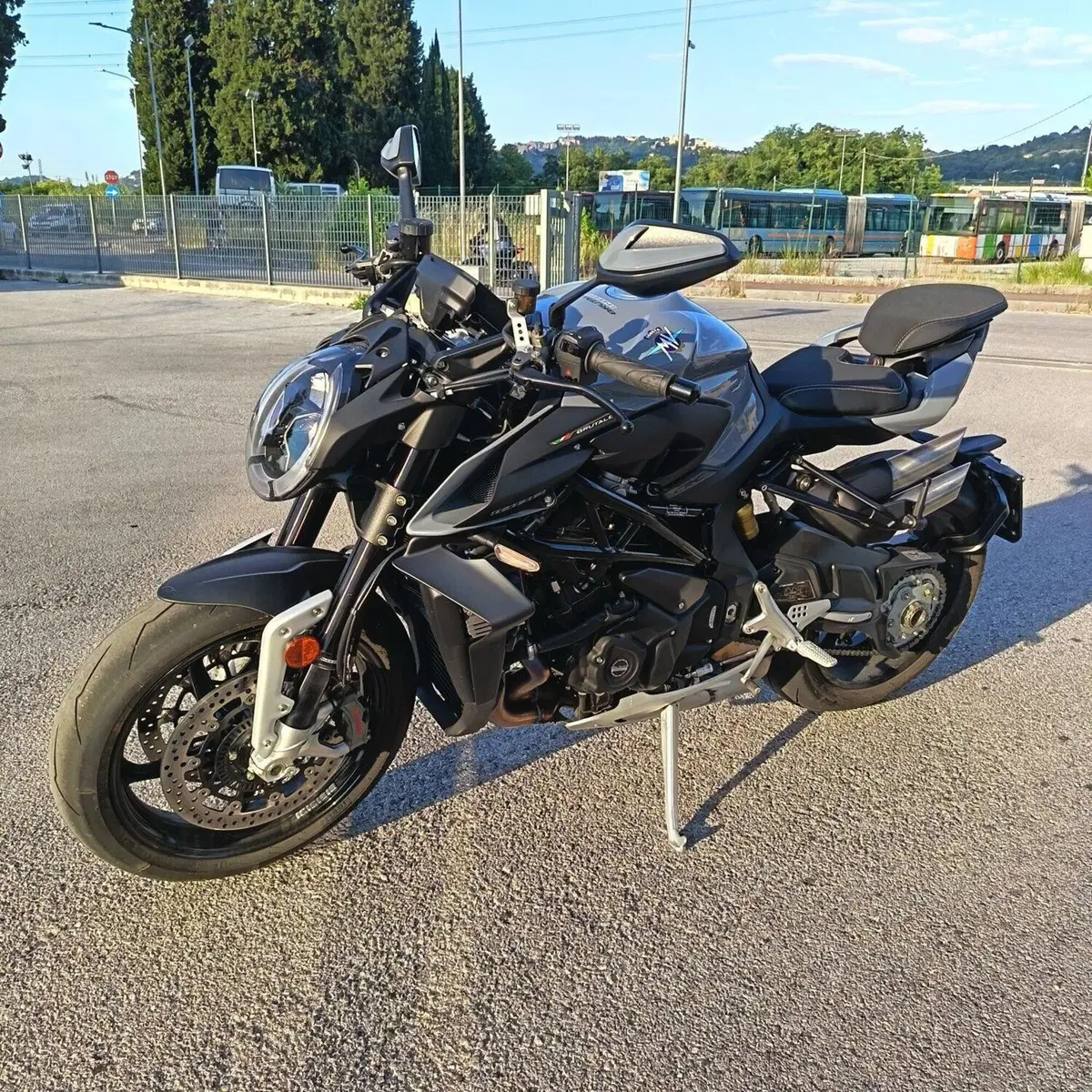 MV Agusta Brutale 1000 RS (2022 - 26) (6)