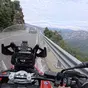 Multa per distrazione alla guida: colpirà anche chi va in moto?