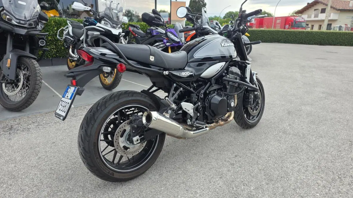 Kawasaki Z 900 RS (2022 - 25) (3)