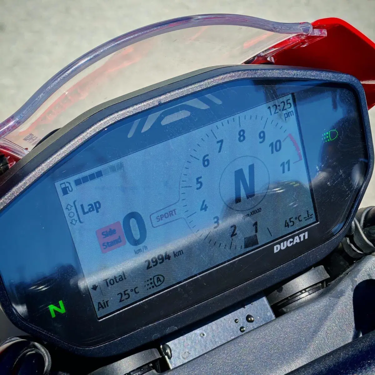 Ducati Monster 937 (2021 - 25) (6)