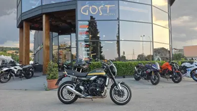 Kawasaki Z 900 RS (2021) usata