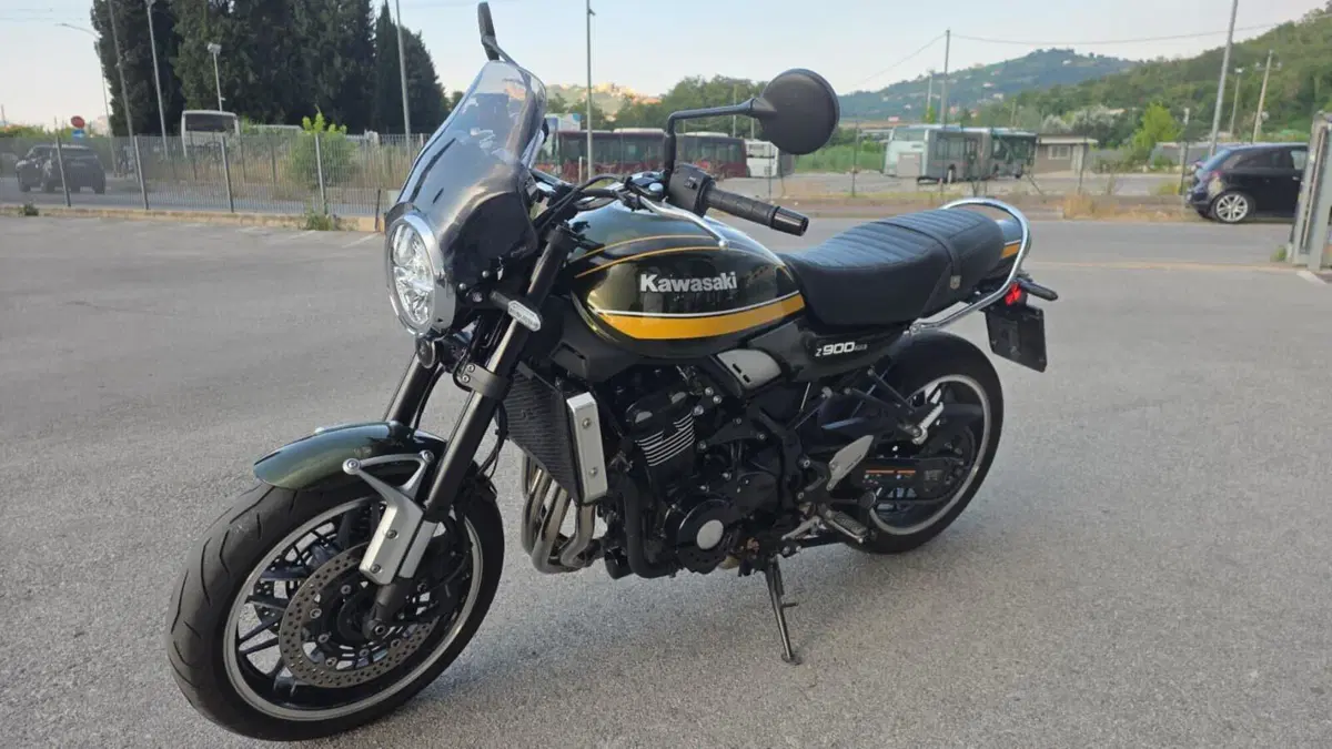 Kawasaki Z 900 RS (2021) (3)