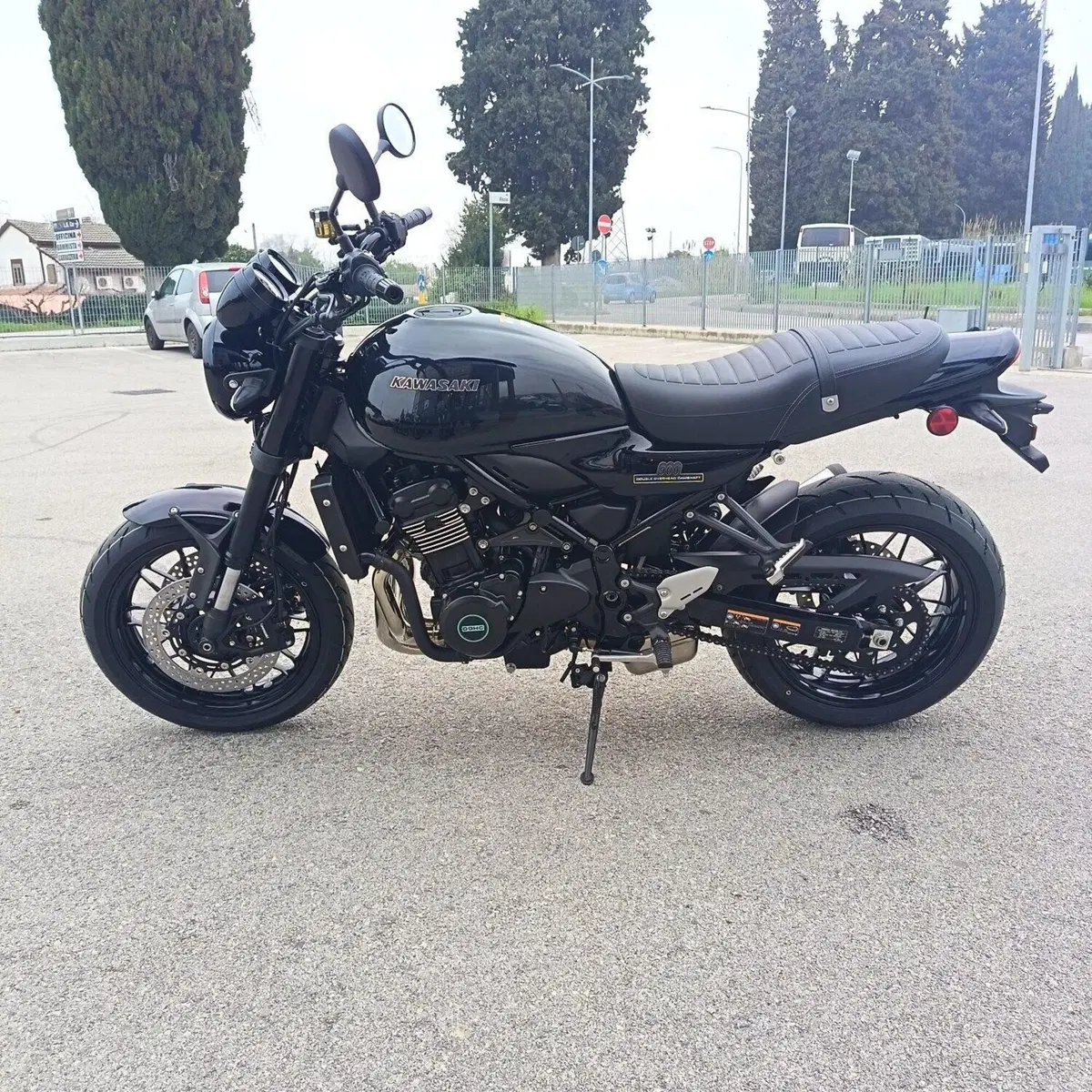 Kawasaki Z 900 RS Black Ball Edition (2026) (6)