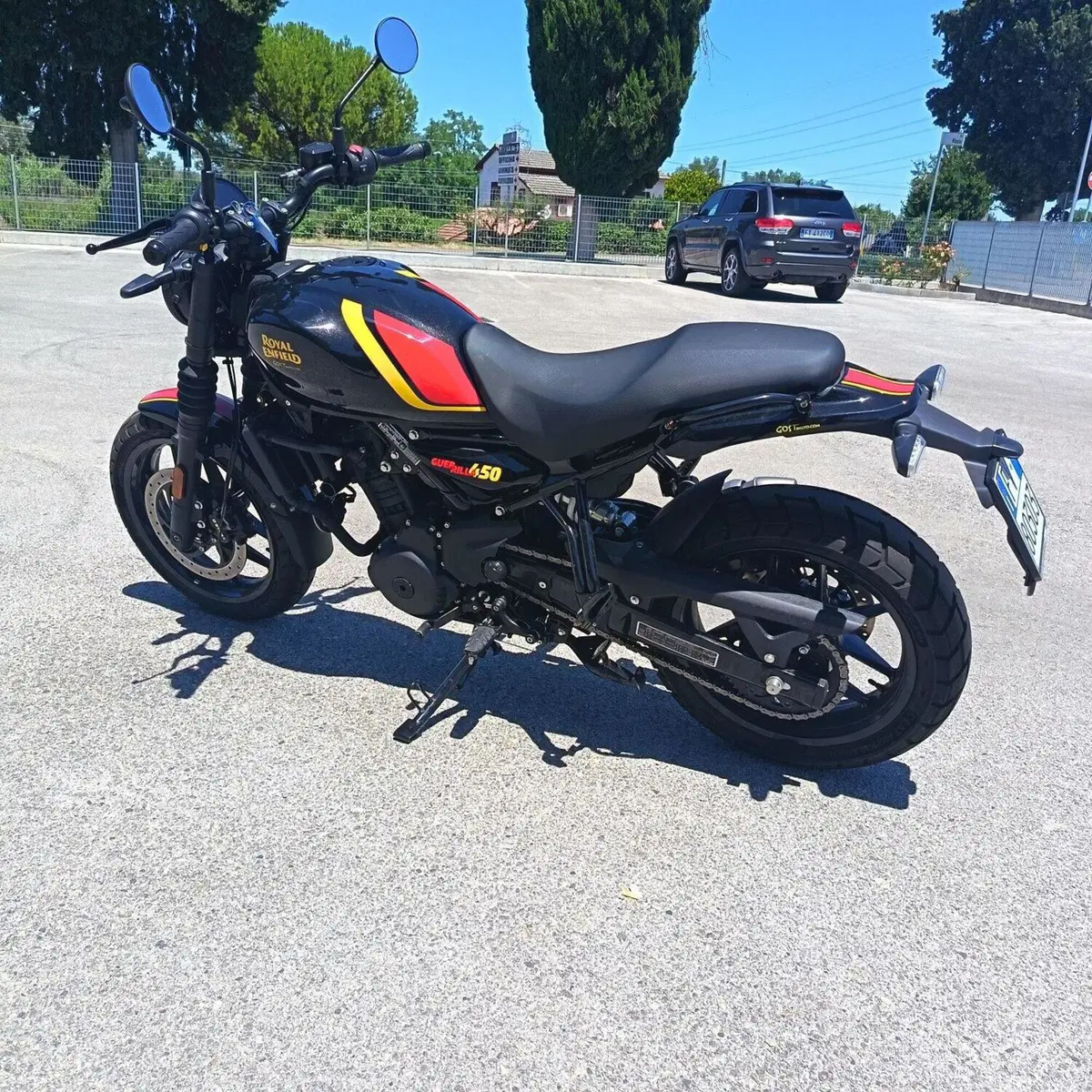 Royal Enfield Guerrilla 450 (2024 - 26) (10)