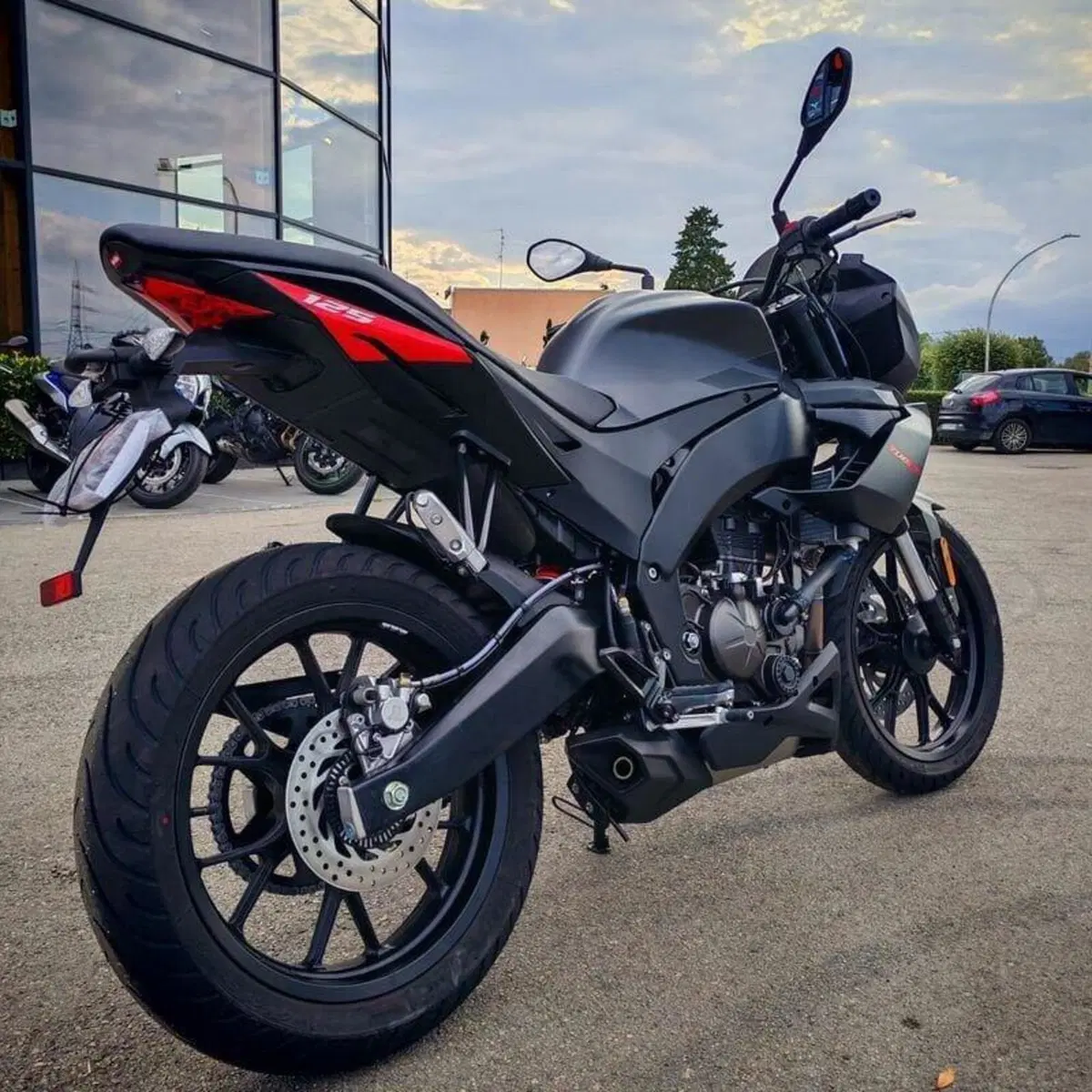 Aprilia Tuono 125 (2025 - 26) (7)