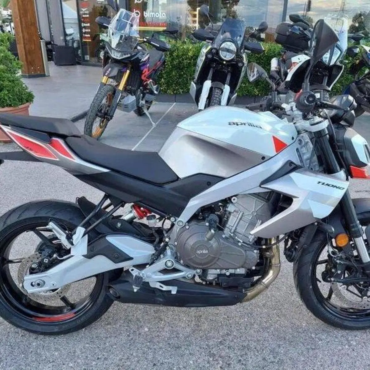 Aprilia Tuono 457 (2025 - 26) (4)