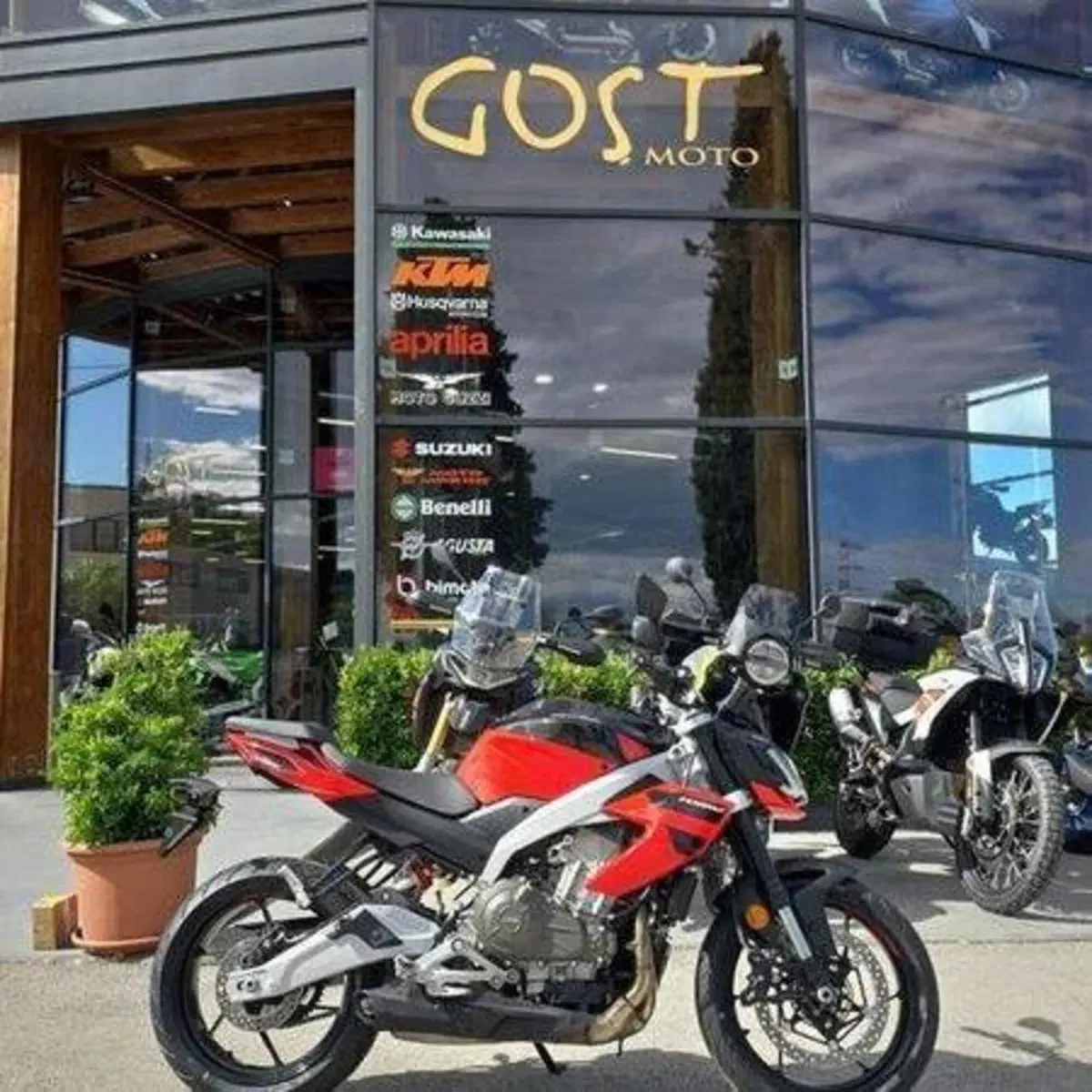 Aprilia Tuono 457 (2025 - 26) (2)