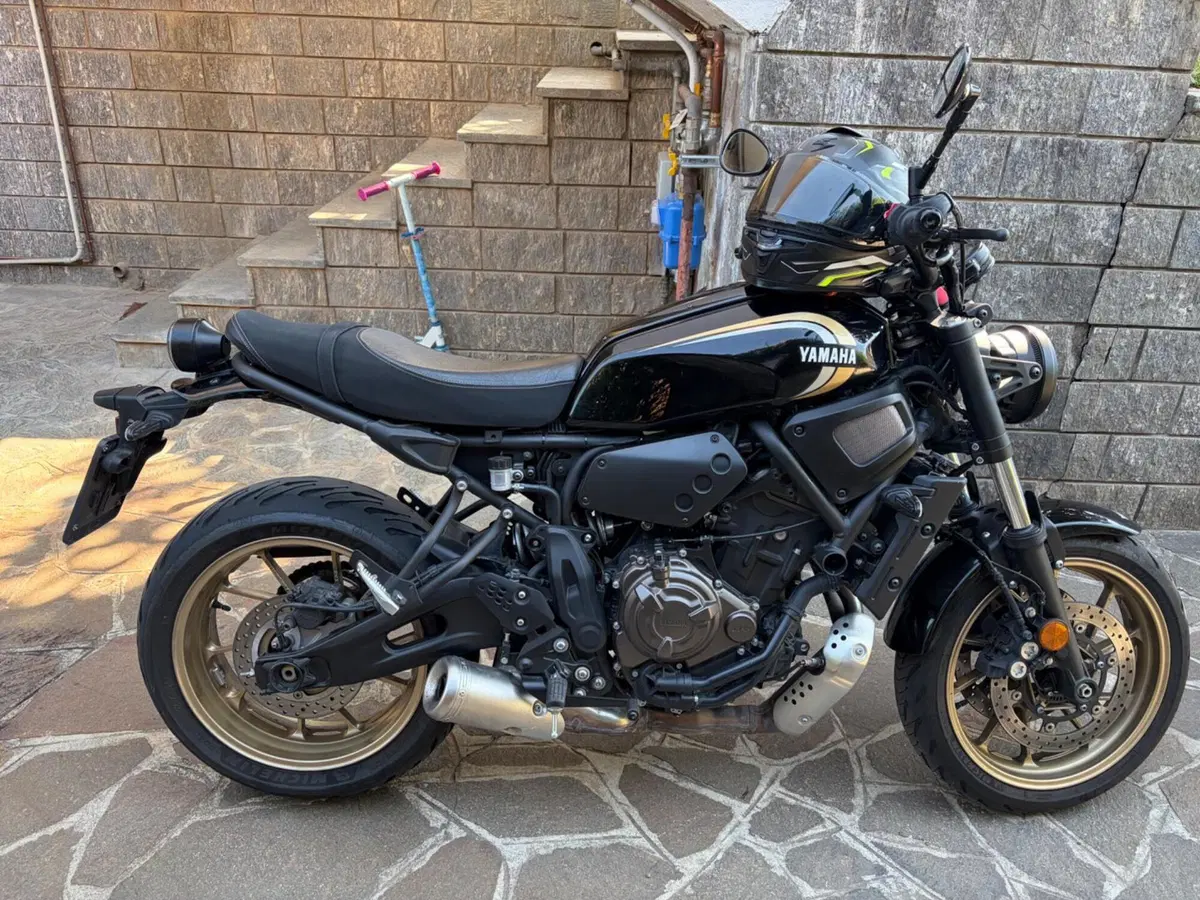 Yamaha XSR 700 (2022 - 26) (2)