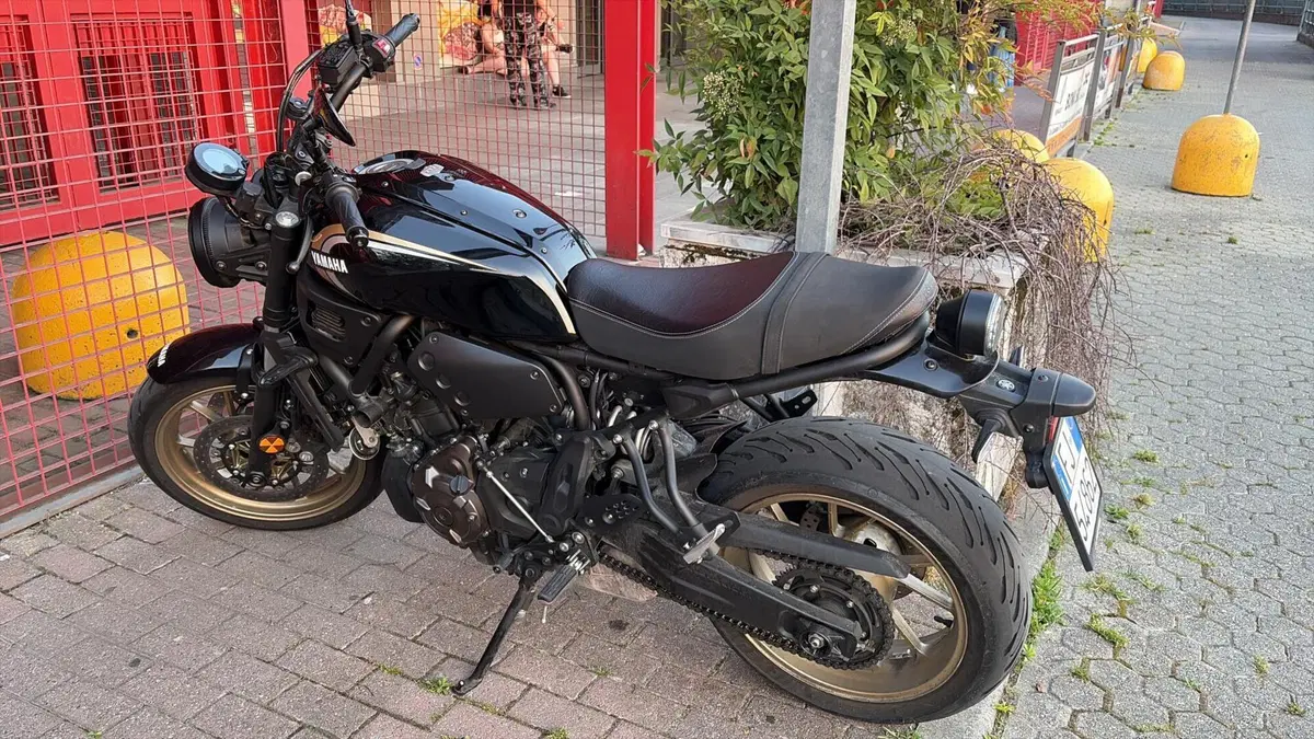 Yamaha XSR 700 (2022 - 26) (3)
