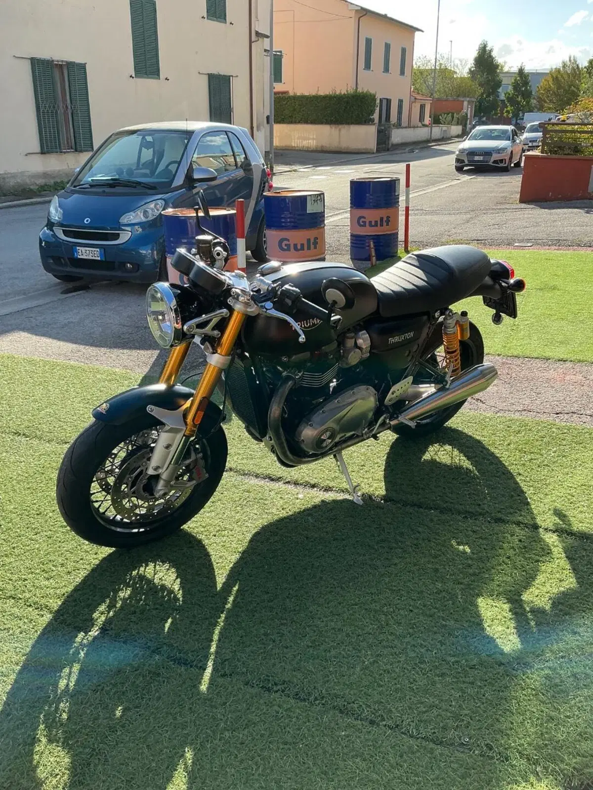 Triumph Thruxton 1200 R (2016) (4)