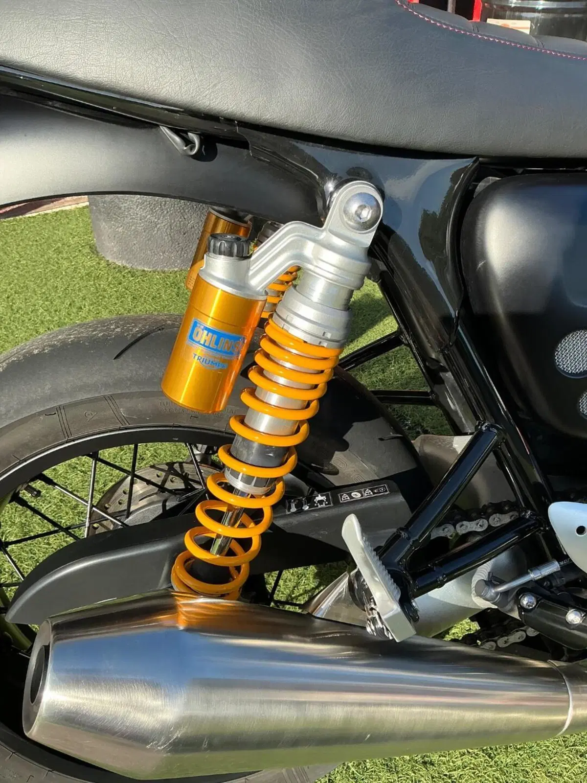 Triumph Thruxton 1200 R (2016) (10)