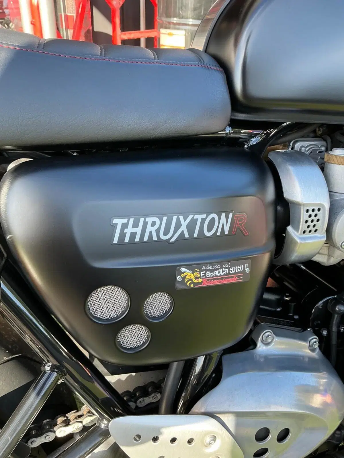 Triumph Thruxton 1200 R (2016) (11)
