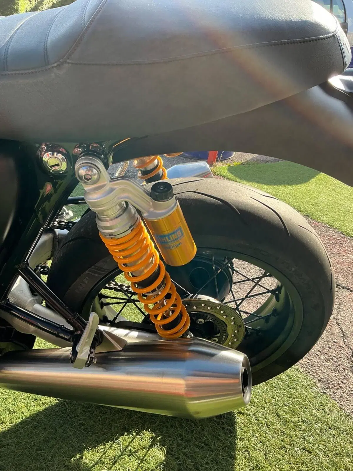 Triumph Thruxton 1200 R (2016) (12)