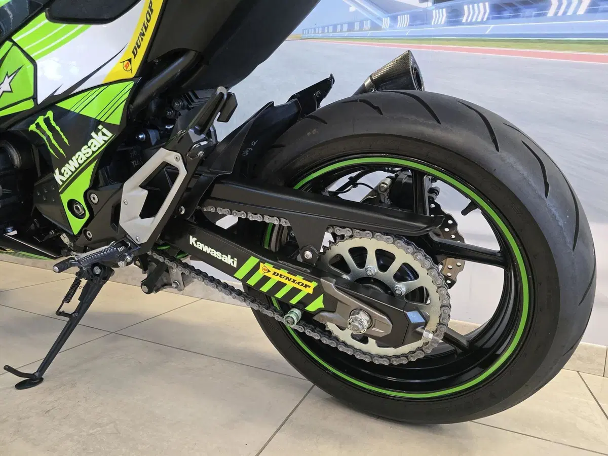 Kawasaki Z 800 ABS (2012 - 16) (20)