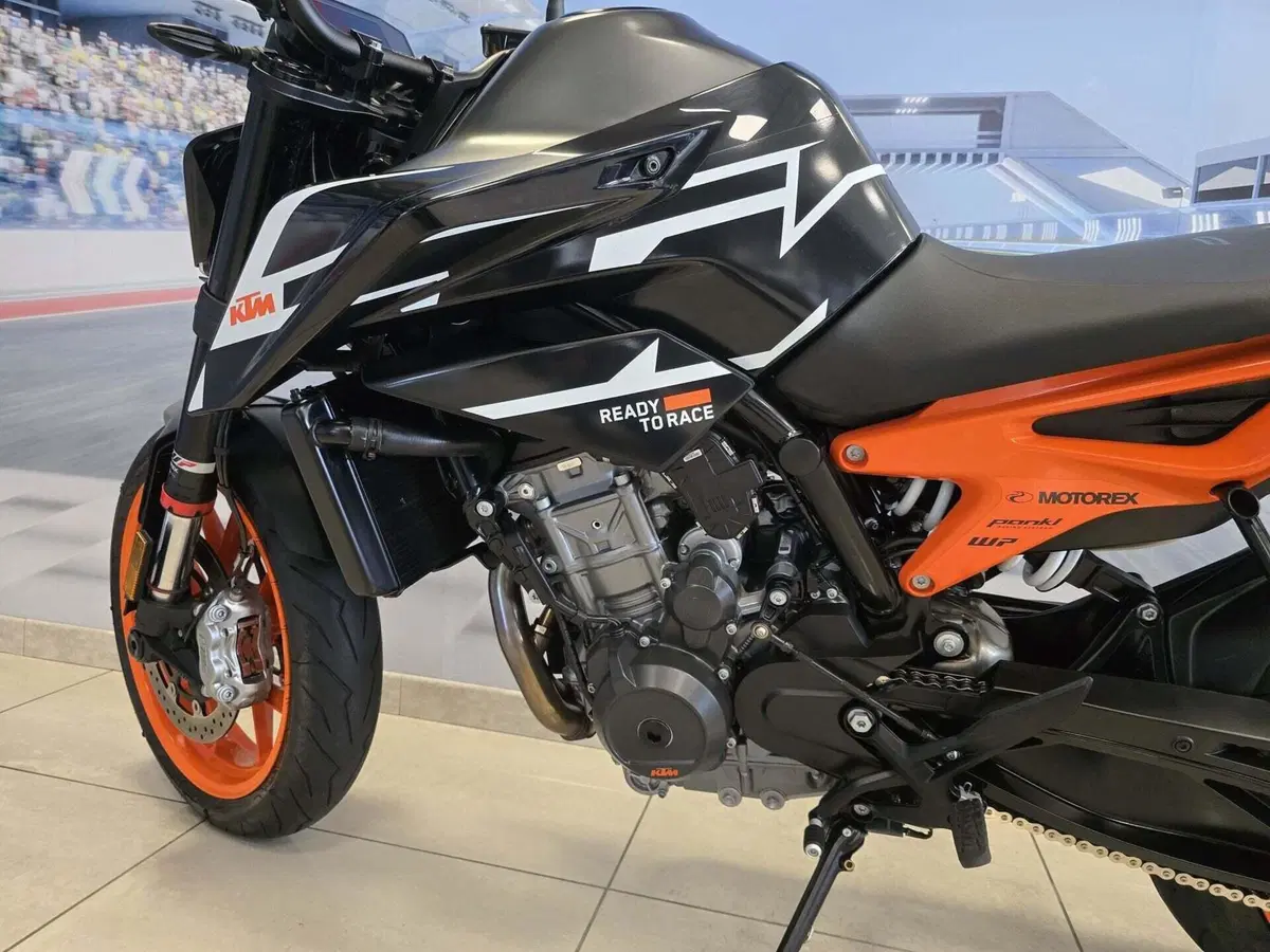 KTM 890 Duke GP (2022 - 23) (9)