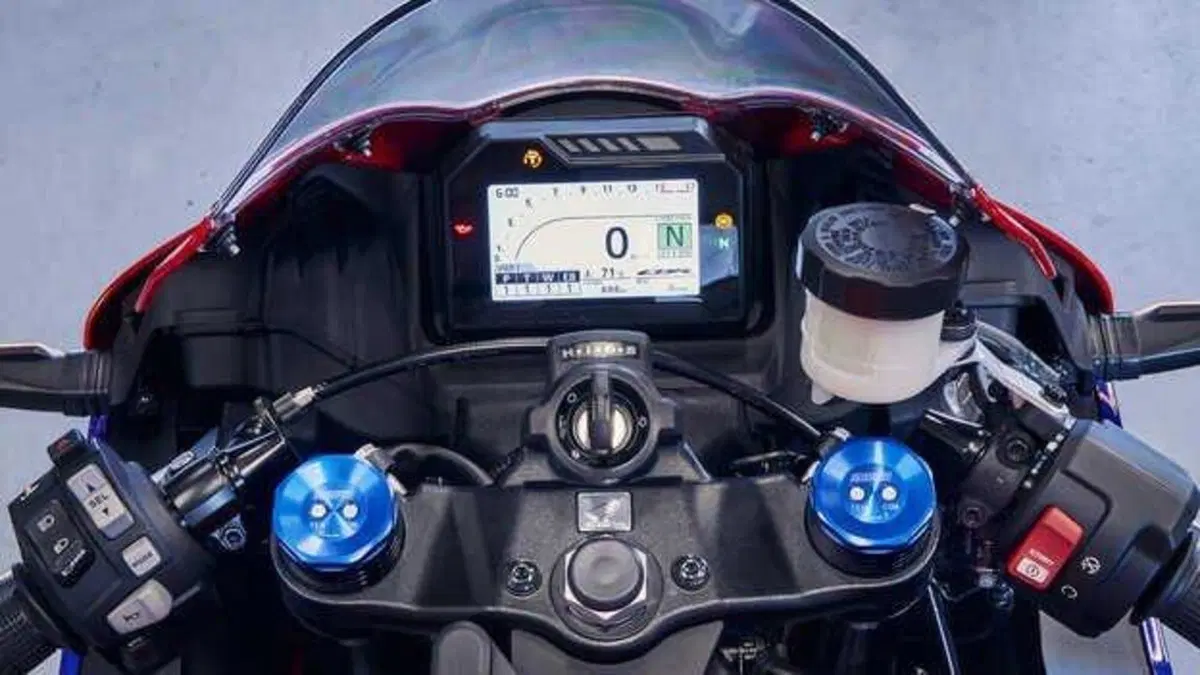 Honda CBR 600 RR (2024 - 26) (4)