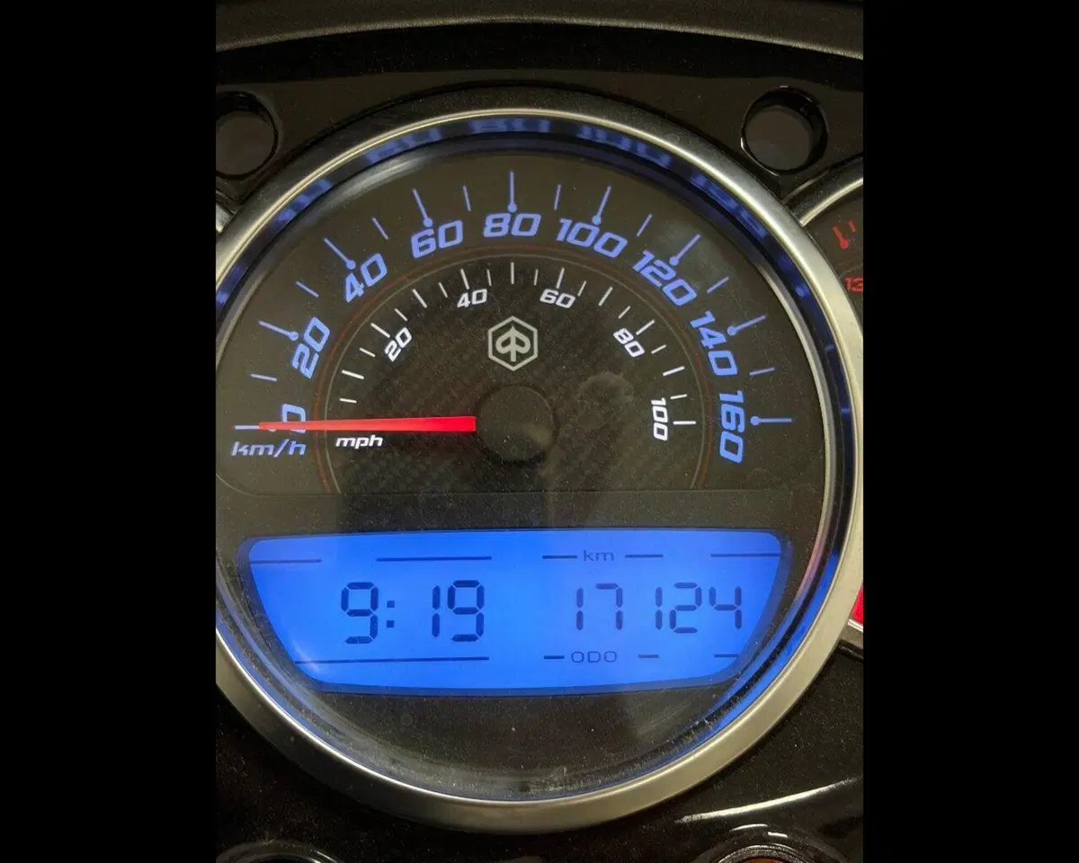 Piaggio Beverly 350 S ABS (2019 - 20) (3)