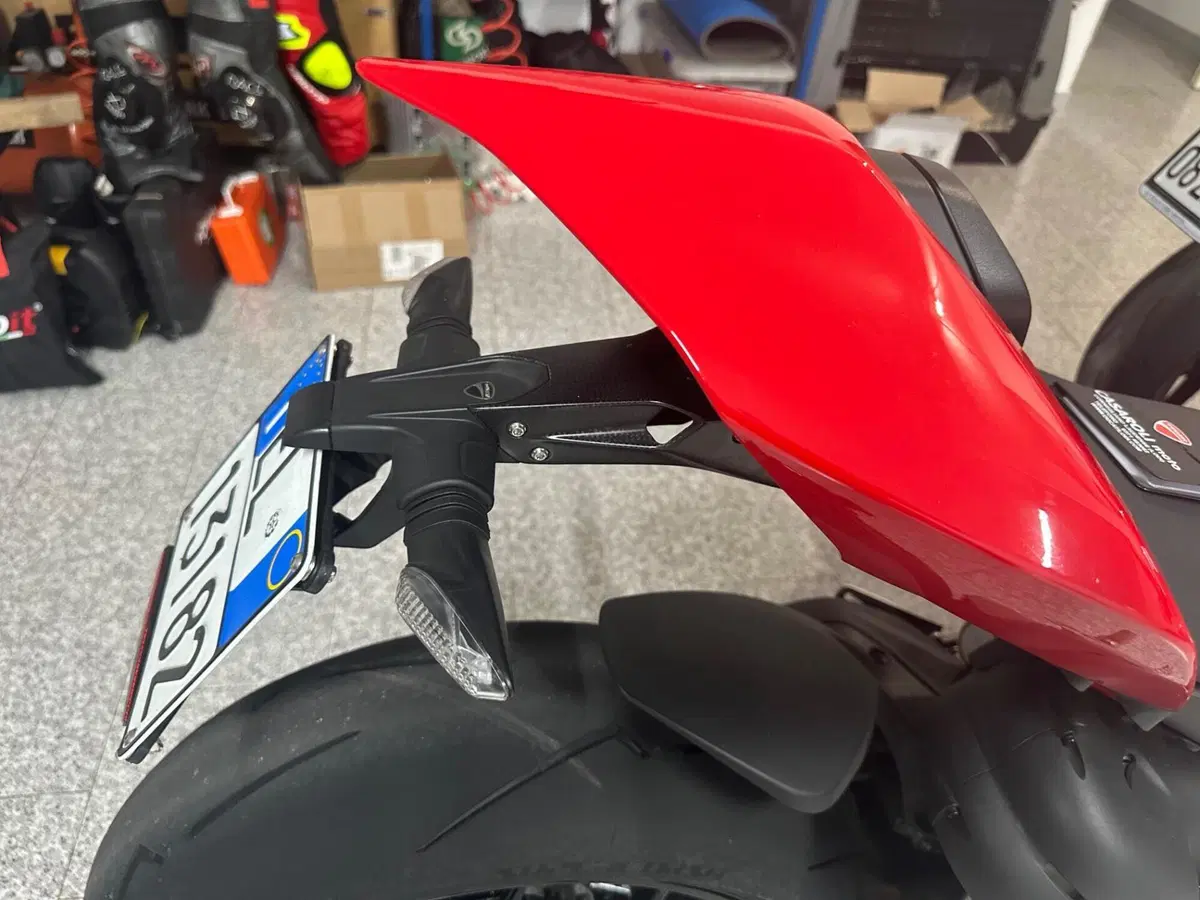 Ducati Panigale V4 1100 (2018 - 19) (3)