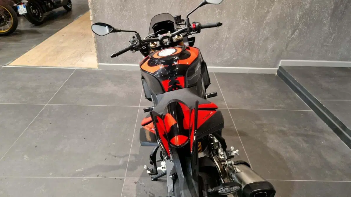 Aprilia Tuono V4 (2025 - 26) (7)