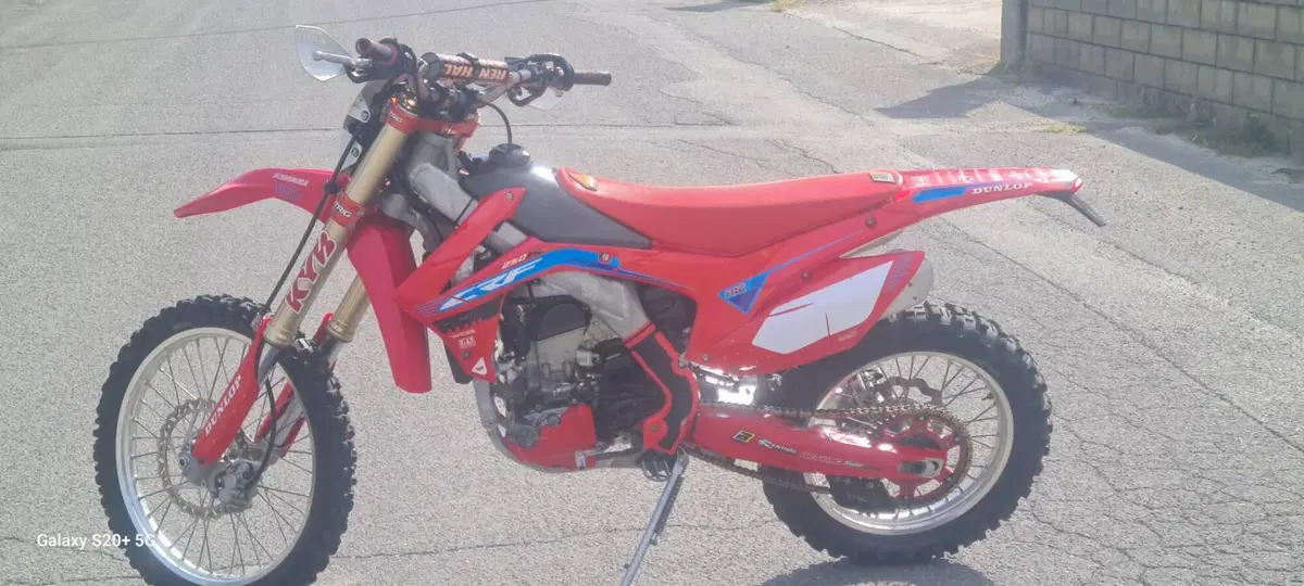 Honda CRF 250R (2017) (2)