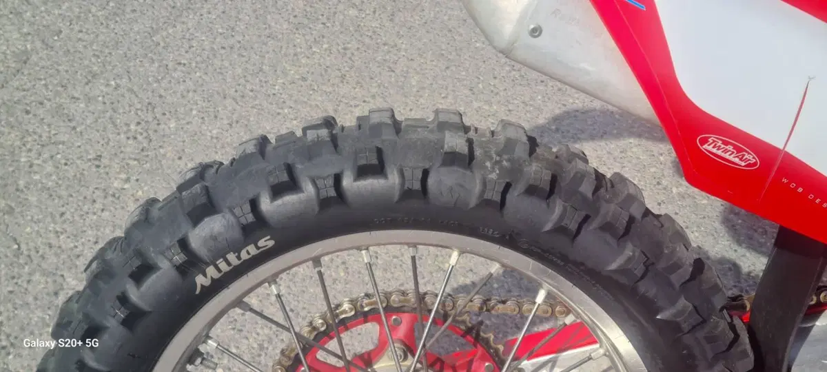 Honda CRF 250R (2017) (6)