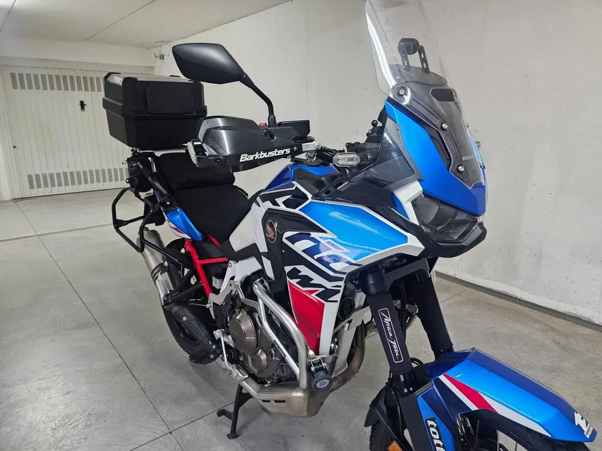 Honda Africa Twin CRF 1100L Urban (2022 - 23) (3)