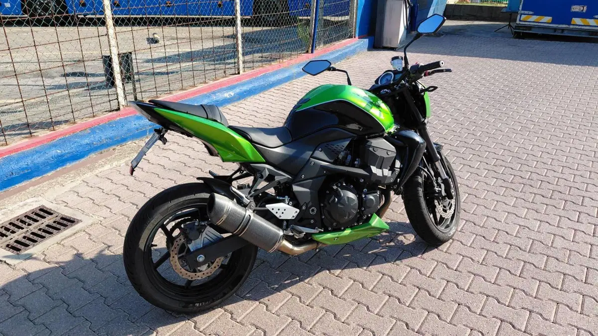 Kawasaki Z 750 (2007 - 14) (4)