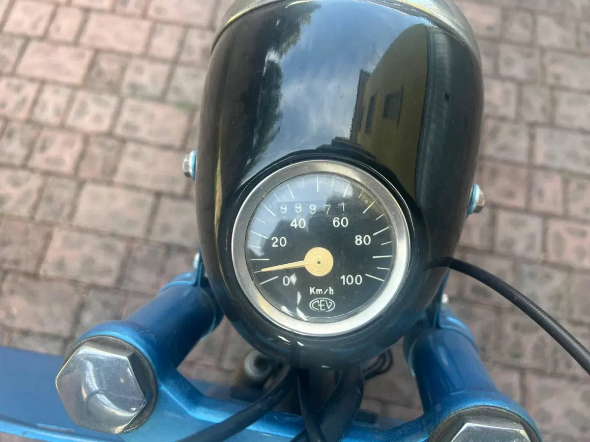 Isomoto Isoscooter 125 (10)