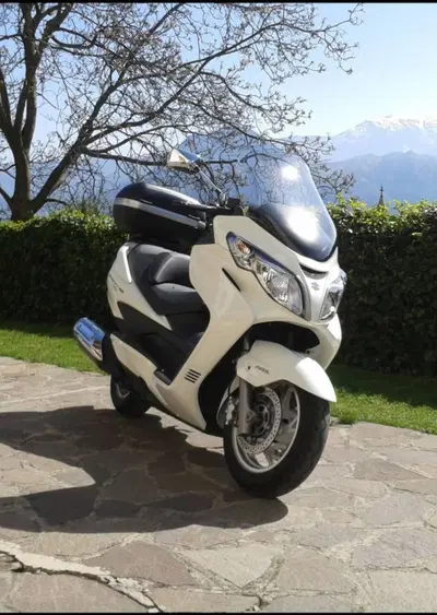 Suzuki Burgman AN 400 (2008 - 13) usata