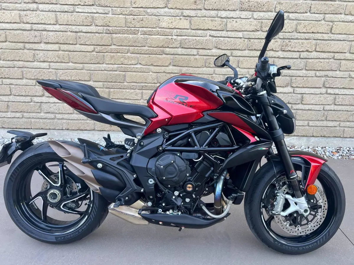 MV Agusta Brutale 800 RR (2021 - 25) (2)