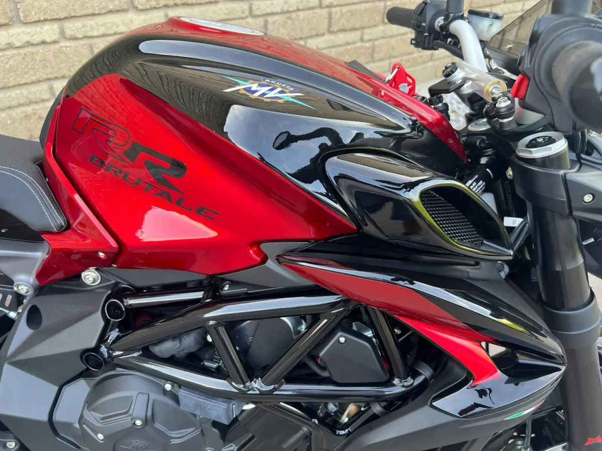 MV Agusta Brutale 800 RR (2021 - 25) (5)