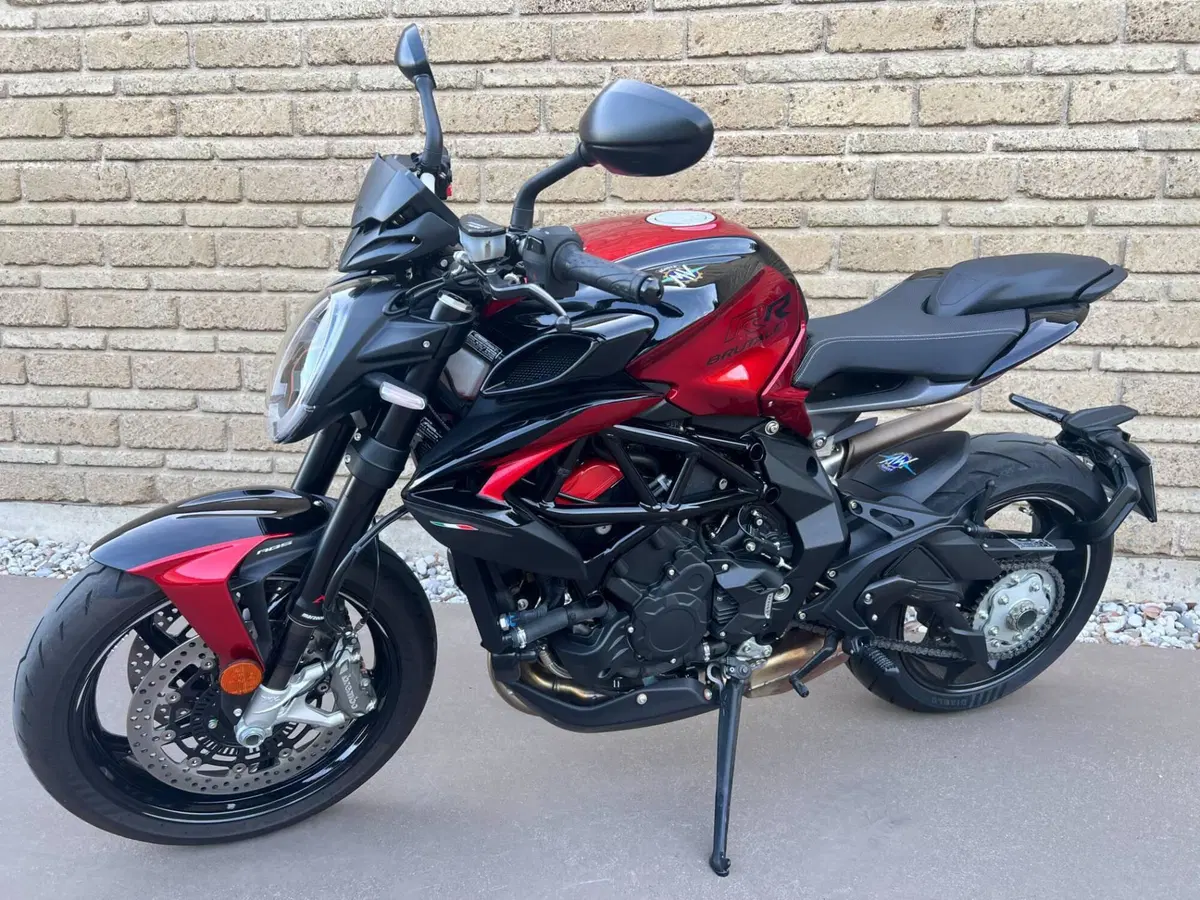 MV Agusta Brutale 800 RR (2021 - 25) (10)